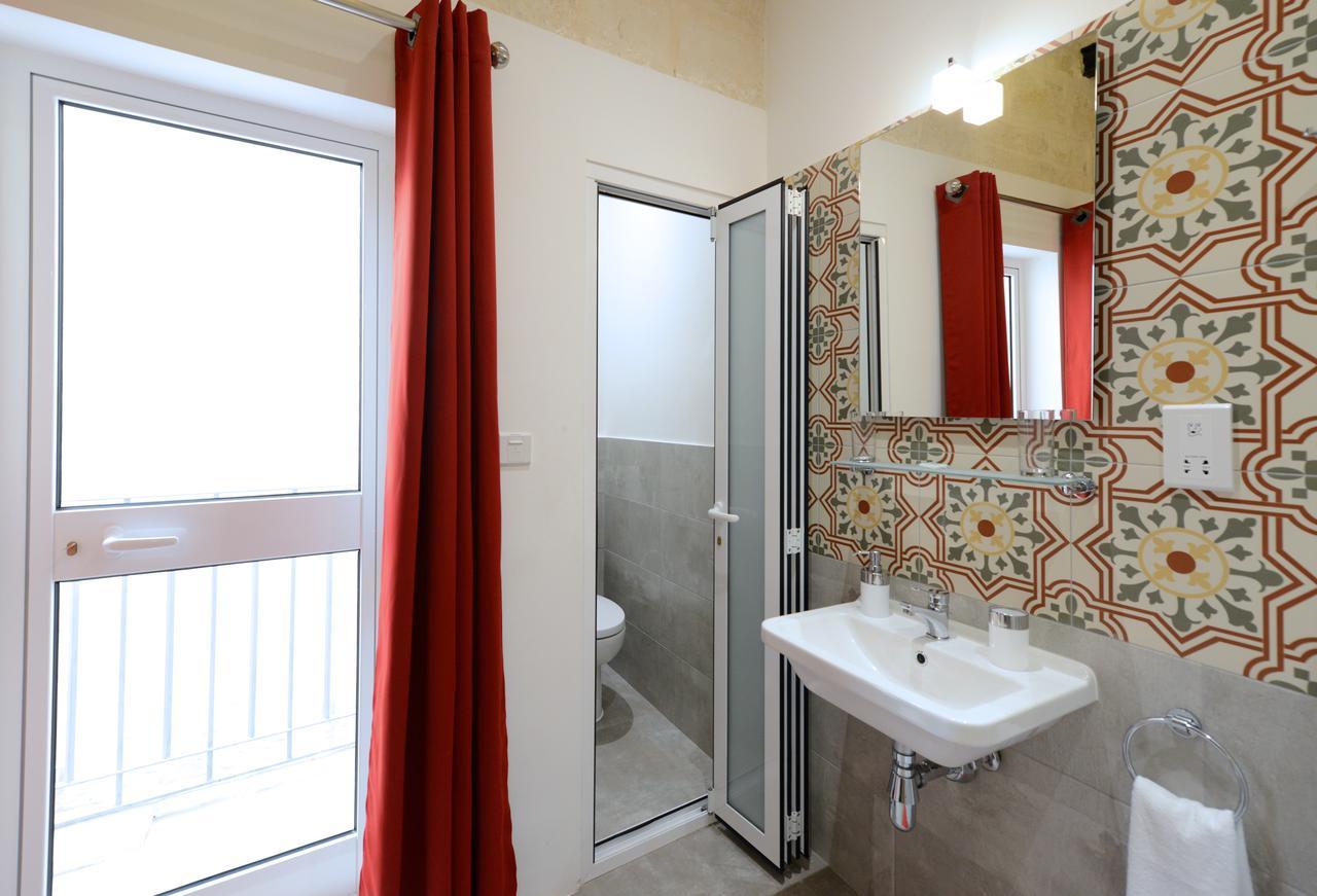 Vallettastay Lovely House Private Rooms Exterior photo